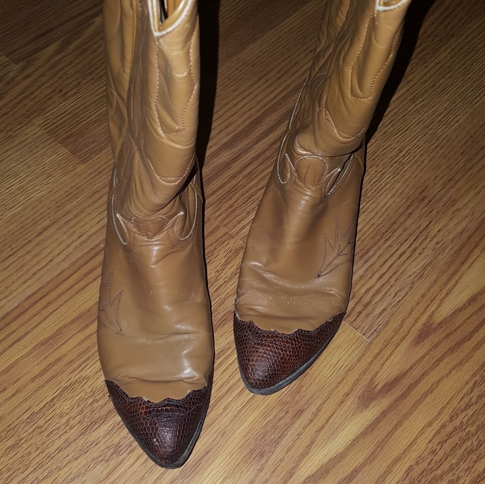 Tony Llama  boots